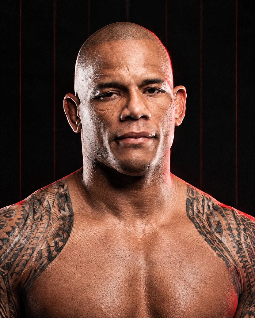 AI-standardized editorial portrait of Héctor 'Lightning' Lombard